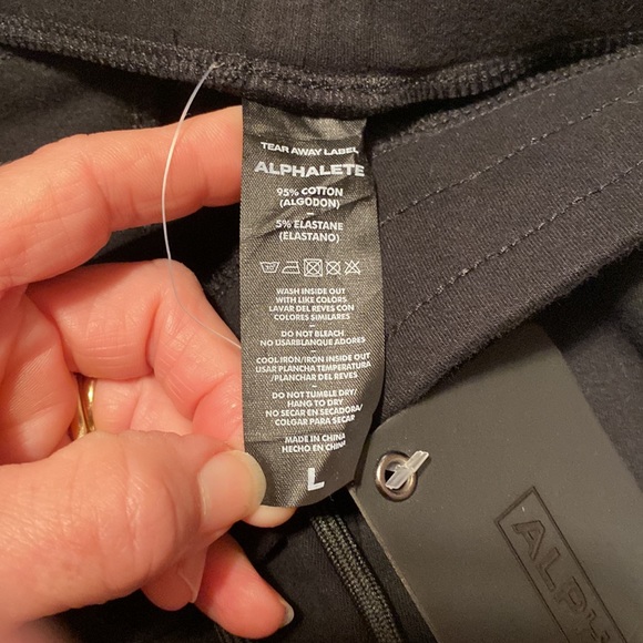 Alphalete athletic shorts - Picture 7 of 9